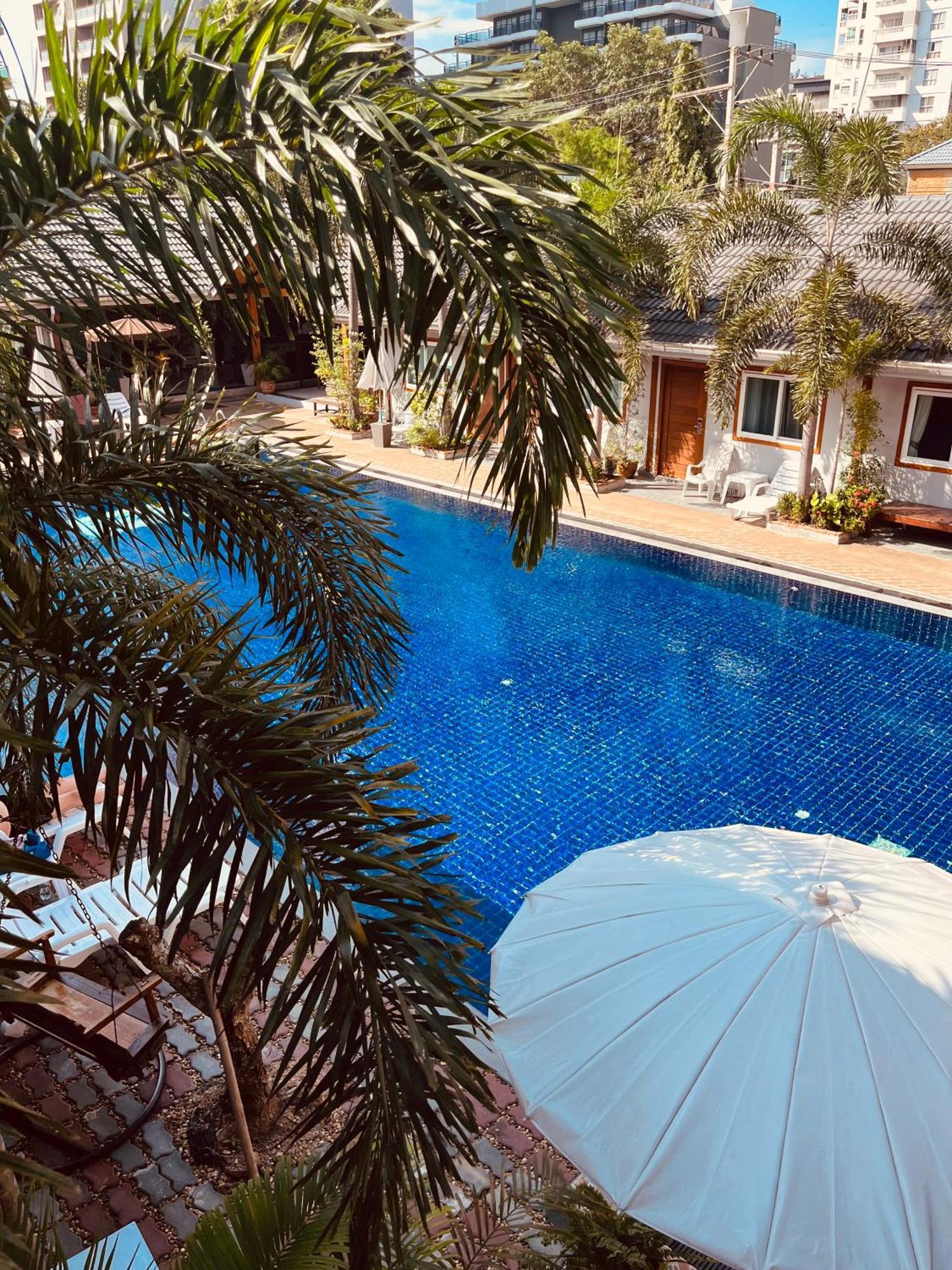 Paradise Land Resort Pattaya Eksteriør billede